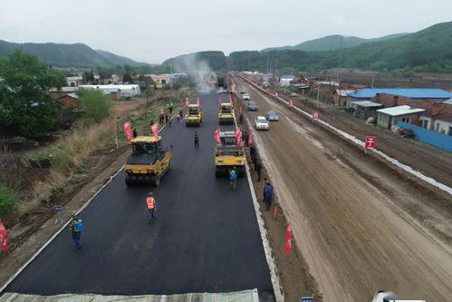 揚斗志 勇擔當 吉東公路A3合同段順利完成瀝青路面試驗段施工