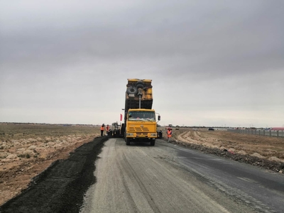 X570線科布爾至烏蘭哈達(dá)至商都段公路路面改造工程按工期穩(wěn)步推進