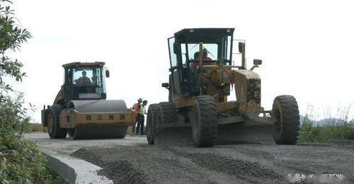 云馬廠至雙陽(yáng)廠縣鄉(xiāng)公路路面改善提升工程正全力推進(jìn)