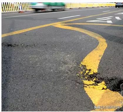 公路養(yǎng)護網 瀝青路面四類經典 病害 處理方案,選對設備也很關鍵